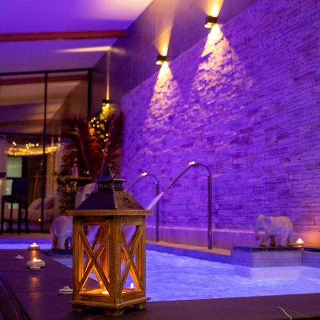 Le Bois Boheme- Suite & Spa Privatif Ним Экстерьер фото